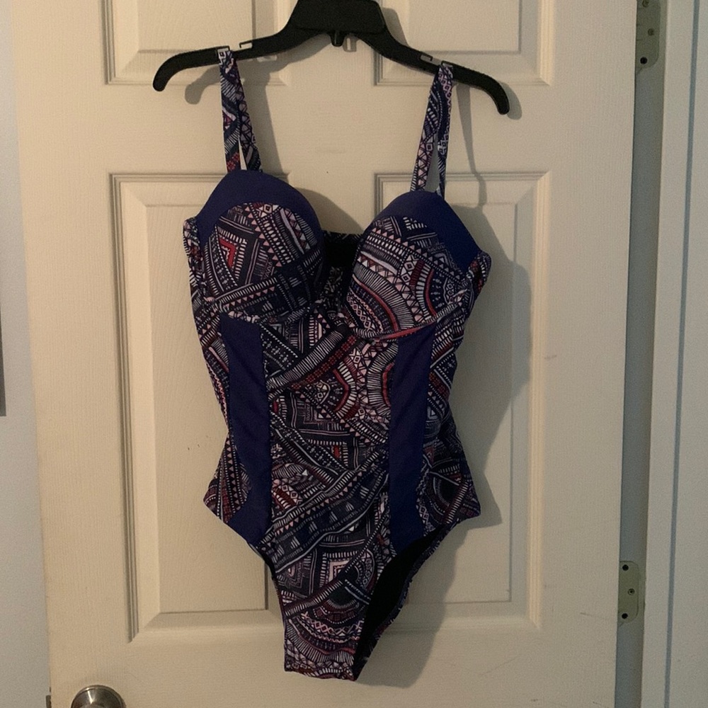 Swimsuits for all one piece geometric print size 18 multicolored